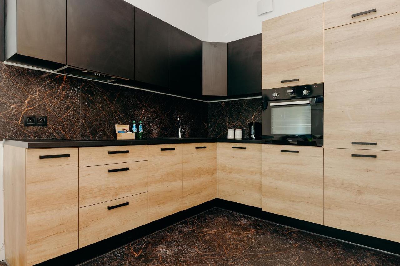 Shortstaypoland Grzybowska Varsovie Extérieur photo