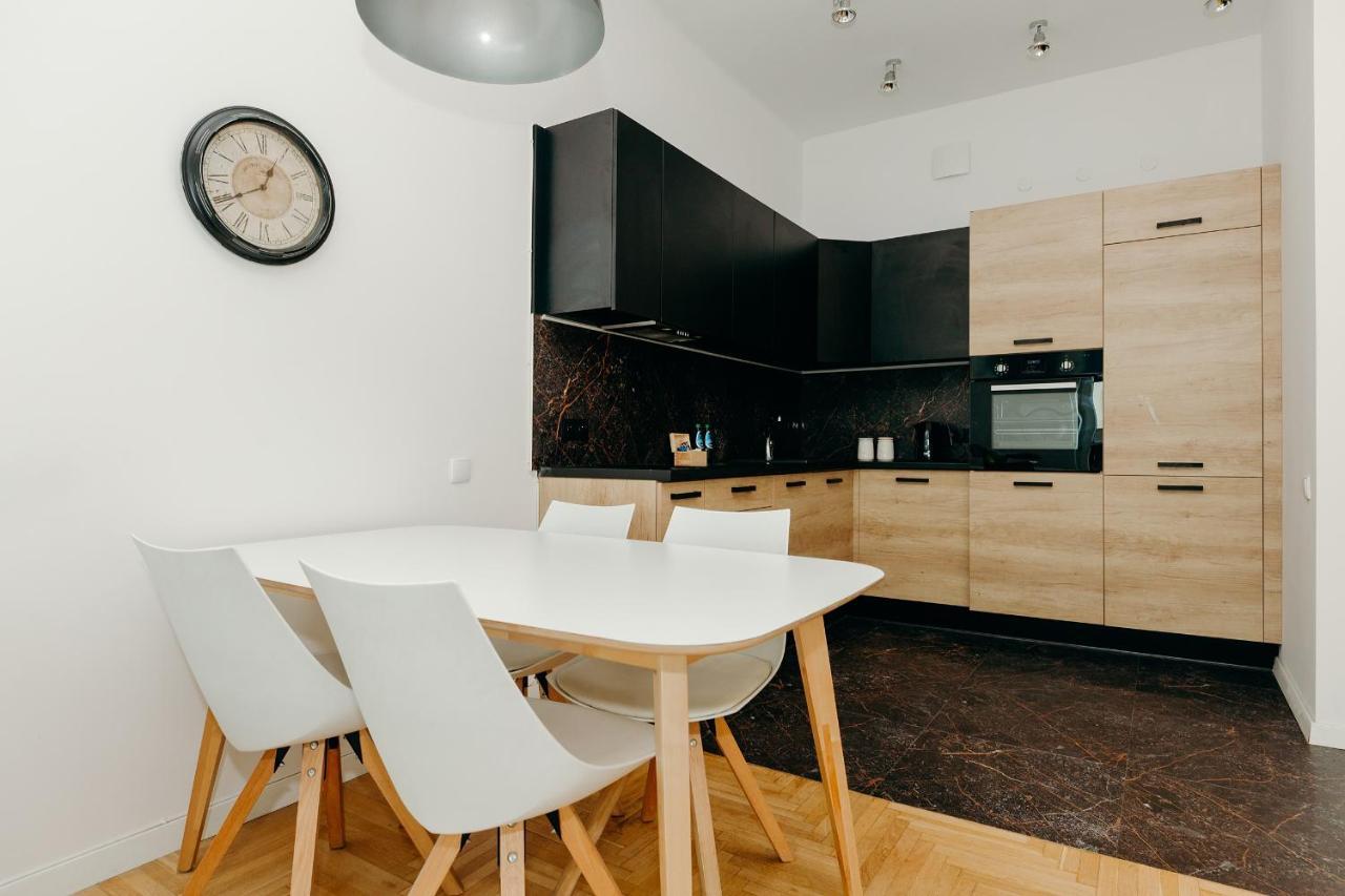 Shortstaypoland Grzybowska Varsovie Extérieur photo